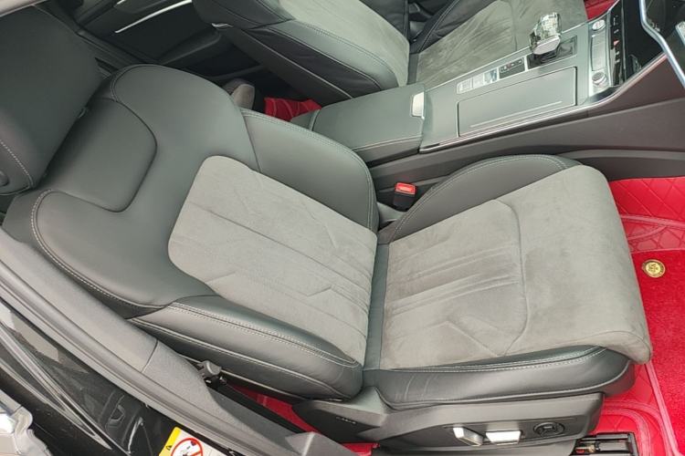 Used Audi A6L 2023 40 TFSI Luxury Dynamic Model Right Front Seat