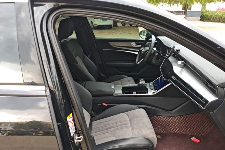 Used Audi A6L 2023 Revised 40 TFSI Luxury Dynamic Edition Right Front Seat