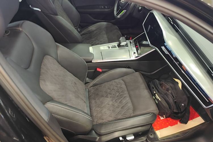 Used Audi A6L 2023 40 TFSI Luxury Dynamic Model Right Front Seat