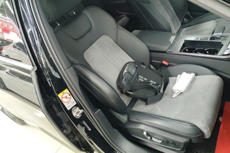 Used Audi A6L 2023 Revised 40 TFSI Luxury Dynamic Edition Right Front Seat