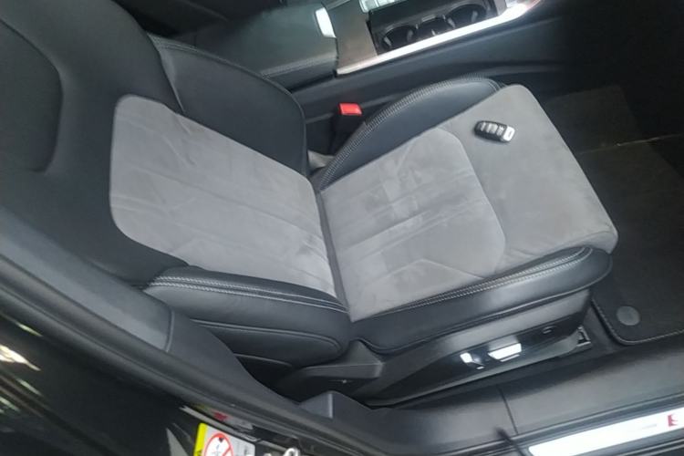 Used Audi A6L 2023 Revised Edition 45 TFSI quattro Prestige Dynamic Version Right Front Seat