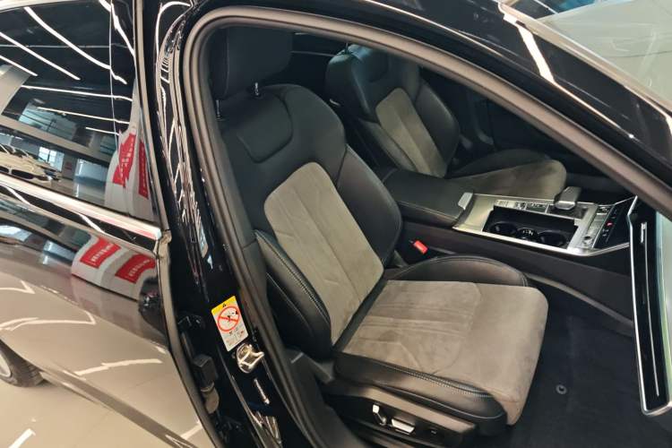 Used Audi A6L 2023 45 TFSI Prestige Dynamic Edition Right Front Seat