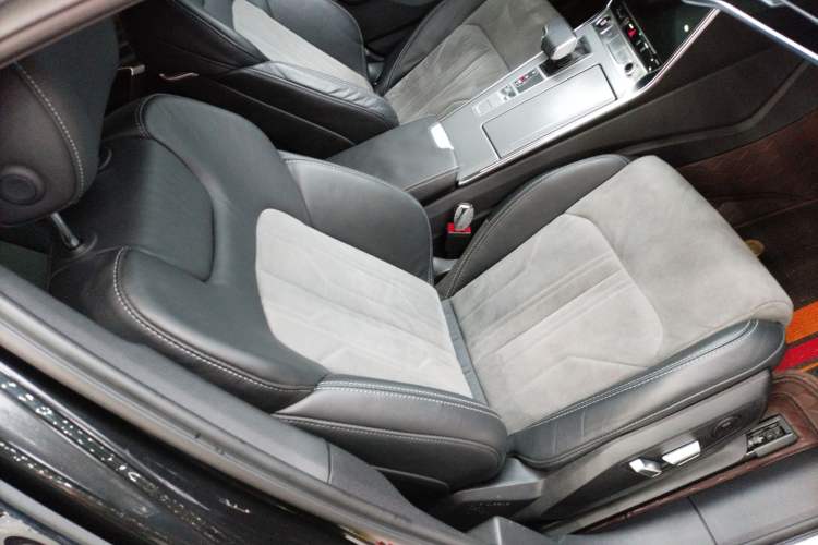 Used Audi A6L 2023 45 TFSI Prestige Dynamic Edition Right Front Seat
