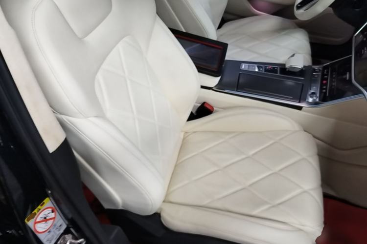 Used Audi A6L 2023 Revised 45 TFSI Prestige Dynamic Edition Right Front Seat