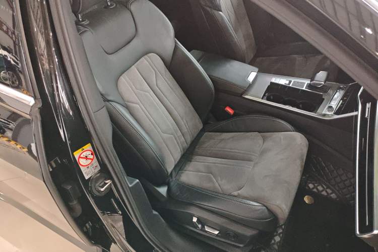 Used Audi A6L 2023 45 TFSI Prestige Dynamic Edition Right Front Seat