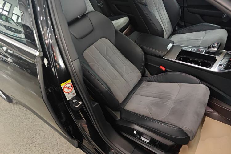 Used Audi A6L 2023 45 TFSI Prestige Dynamic Edition Right Front Seat
