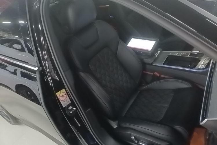 Used Audi A6L 2023 40 TFSI Luxury Dynamic Model Right Front Seat