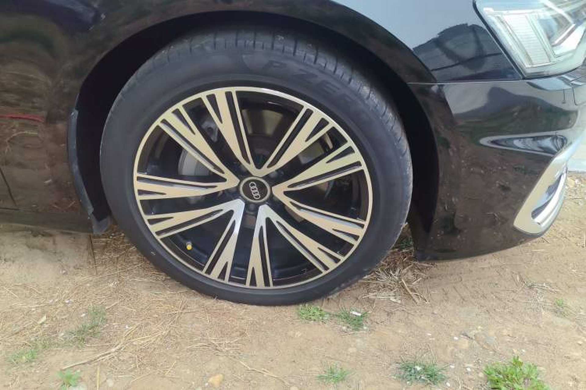 Used Audi A6L 2023 45 TFSI Prestige Dynamic Edition Right Front Wheel Hub