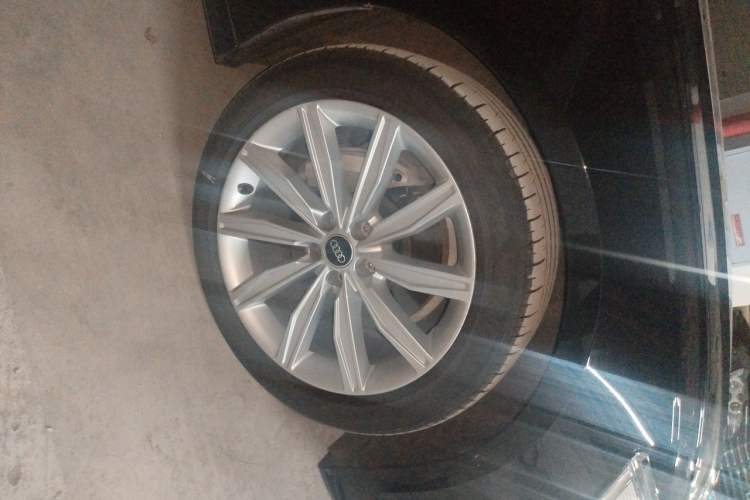 Used Audi A6L 2023 Revised 45 TFSI Prestige Dynamic Edition Right Front Wheel Hub
