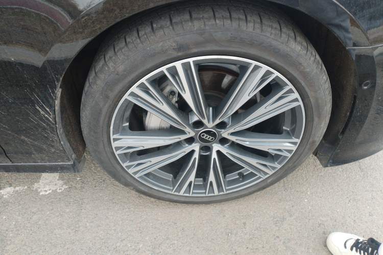 Used Audi A6L 2023 Revised 45 TFSI Prestige Dynamic Edition Right Front Wheel Hub