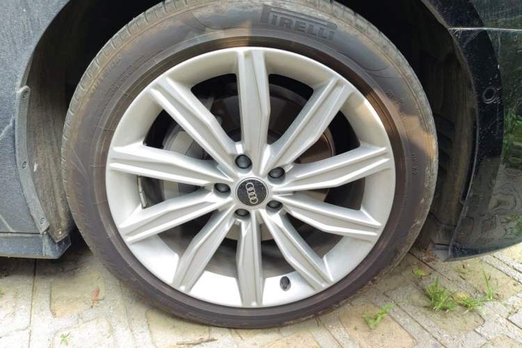 Used Audi A6L 2023 Revised 45 TFSI Prestige Dynamic Edition Right Front Wheel Hub