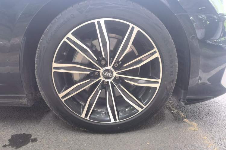 Used Audi A6L 2023 Revised 45 TFSI Prestige Dynamic Edition Right Front Wheel Hub