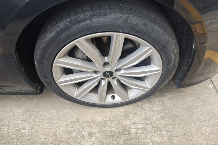 Used Audi A6L 2023 Revised 45 TFSI Prestige Dynamic Edition Right Front Wheel Hub