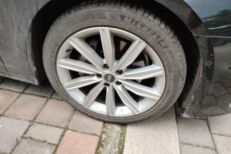 Used Audi A6L 2023 Revised 45 TFSI Prestige Dynamic Edition Right Front Wheel Hub