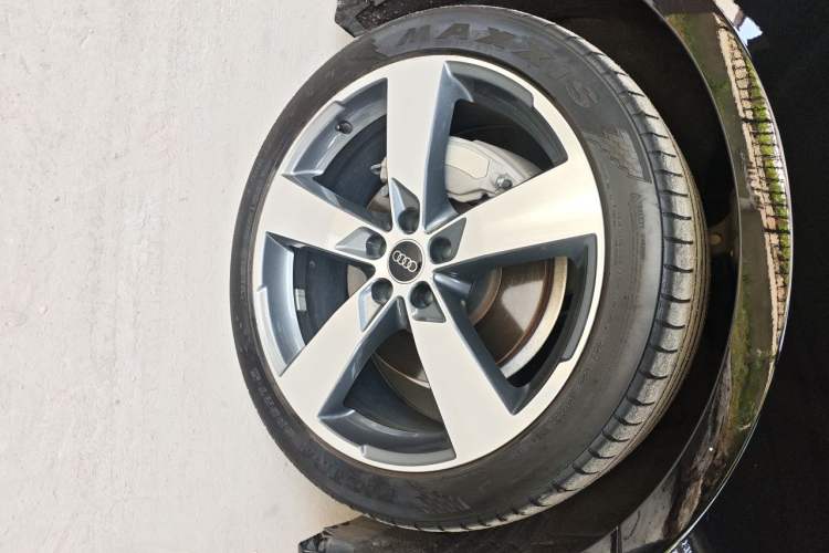Used Audi A6L 2023 45 TFSI quattro Prestige Dynamic Edition Right Front Wheel Hub