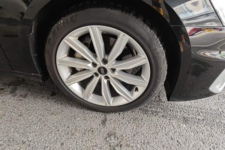 Used Audi A6L 2023 45 TFSI Prestige Dynamic Edition Right Front Wheel Hub