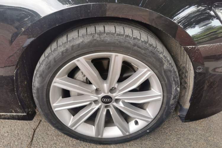 Used Audi A6L 2023 Revised 45 TFSI Prestige Dynamic Edition Right Front Wheel Hub