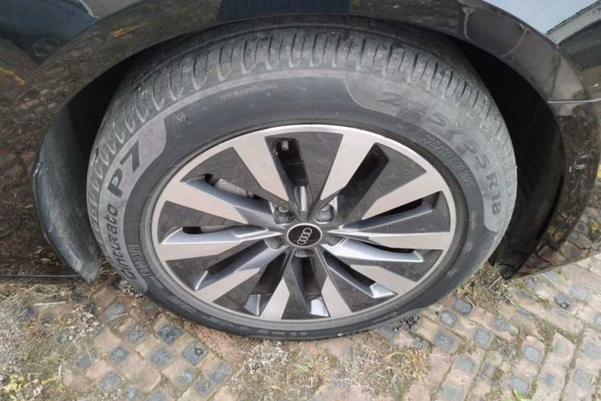 Used Audi A6L 2023 Revised 45 TFSI Prestige Elegant Edition Right Front Wheel Hub