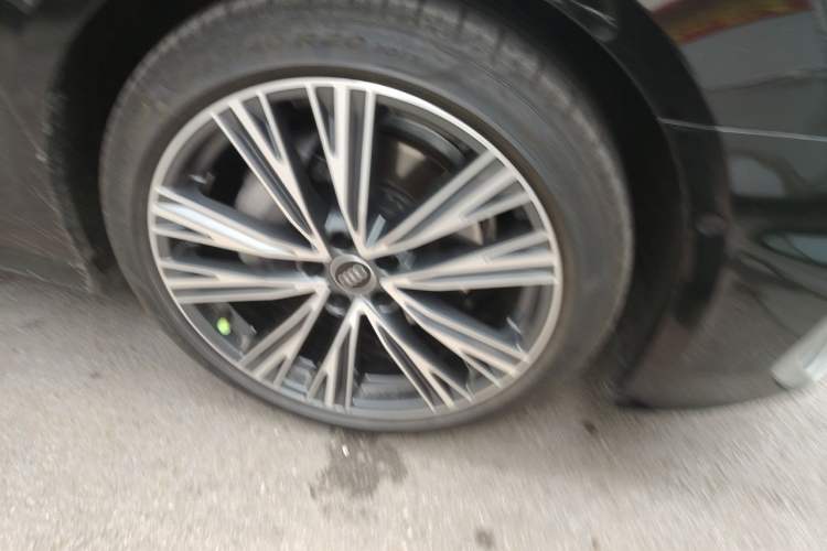 Used Audi A6L 2023 Revised 45 TFSI Prestige Dynamic Edition Right Front Wheel Hub
