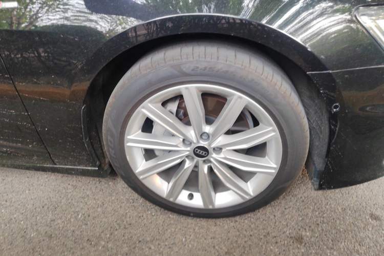 Used Audi A6L 2023 45 TFSI Prestige Dynamic Edition Right Front Wheel Hub