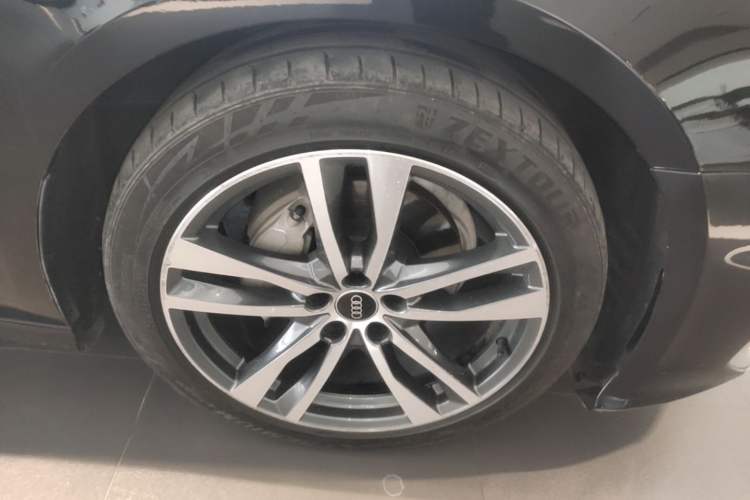 Used Audi A6L 2023 40 TFSI Luxury Dynamic Model Right Front Wheel Hub