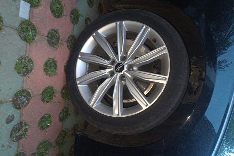 Used Audi A6L 2023 45 TFSI Prestige Dynamic Edition Right Front Wheel Hub