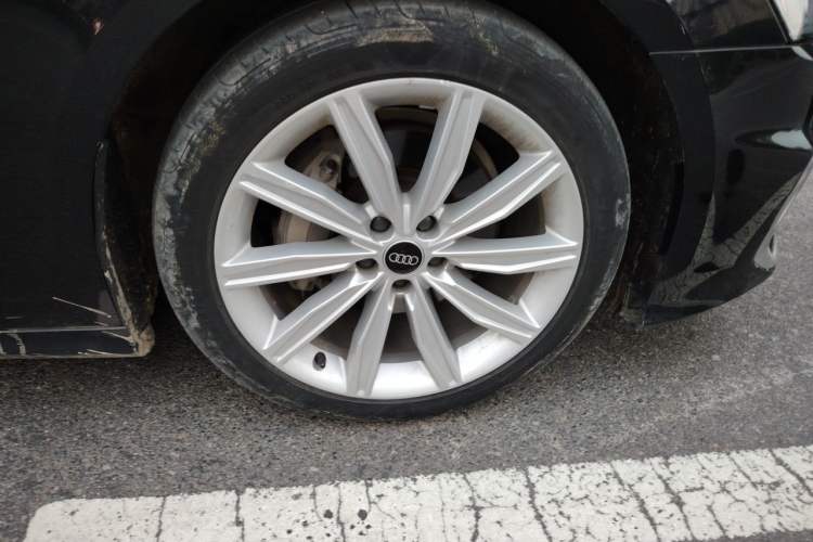 Used Audi A6L 2023 45 TFSI Prestige Dynamic Edition Right Front Wheel Hub