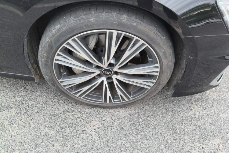 Used Audi A6L 2023 55 TFSI quattro Prestige Dynamic Edition Right Front Wheel Hub