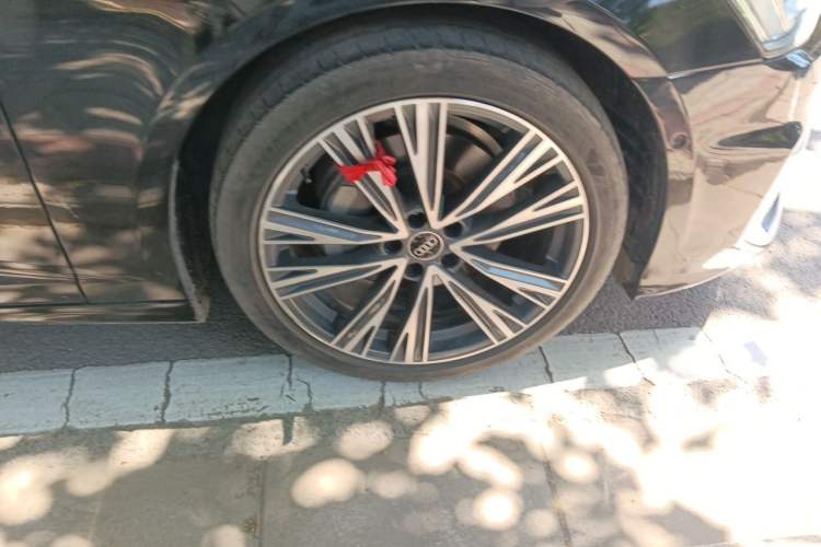 Used Audi A6L 2023 45 TFSI quattro Prestige Dynamic Edition Right Front Wheel Hub