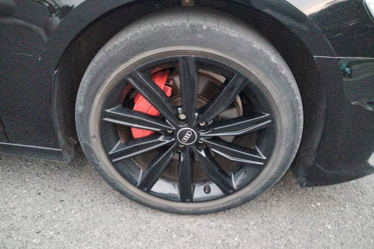 Used Audi A6L 2023 45 TFSI Prestige Dynamic Edition Right Front Wheel Hub