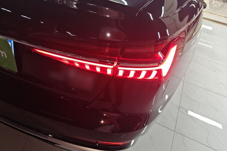 Used Audi A6L 2023 Revised Edition 45 TFSI quattro Prestige Dynamic Version Right Rear Taillight