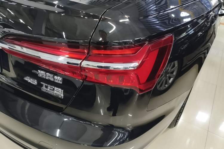 Used Audi A6L 2023 Revised 45 TFSI Prestige Elegant Edition Right Rear Taillight