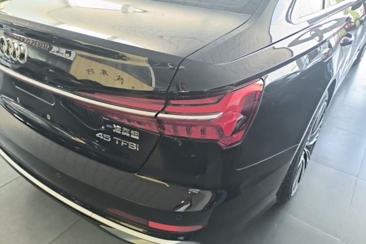 Used Audi A6L 2023 Revised 45 TFSI Prestige Dynamic Edition Right Rear Taillight