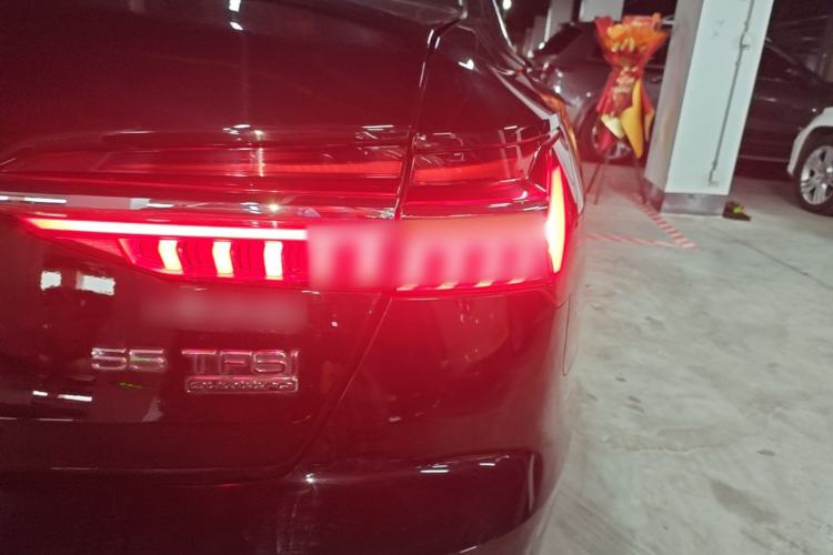 Used Audi A6L 2023 Revised Edition 45 TFSI quattro Prestige Dynamic Version Right Rear Taillight