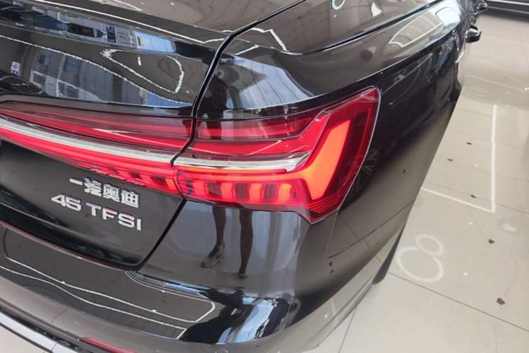 Used Audi A6L 2023 Revised 45 TFSI Prestige Dynamic Edition Right Rear Taillight