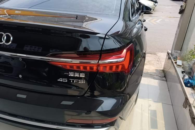 Used Audi A6L 2023 Revised 45 TFSI Prestige Dynamic Edition Right Rear Taillight