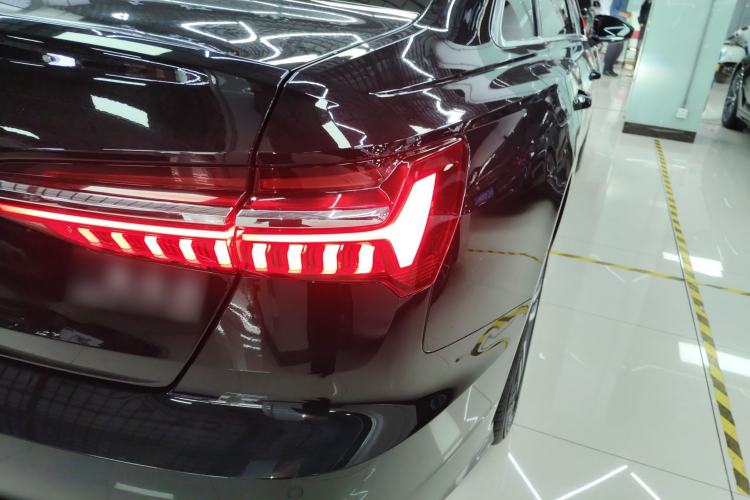 Used Audi A6L 2023 Revised 40 TFSI Luxury Dynamic Edition Right Rear Taillight