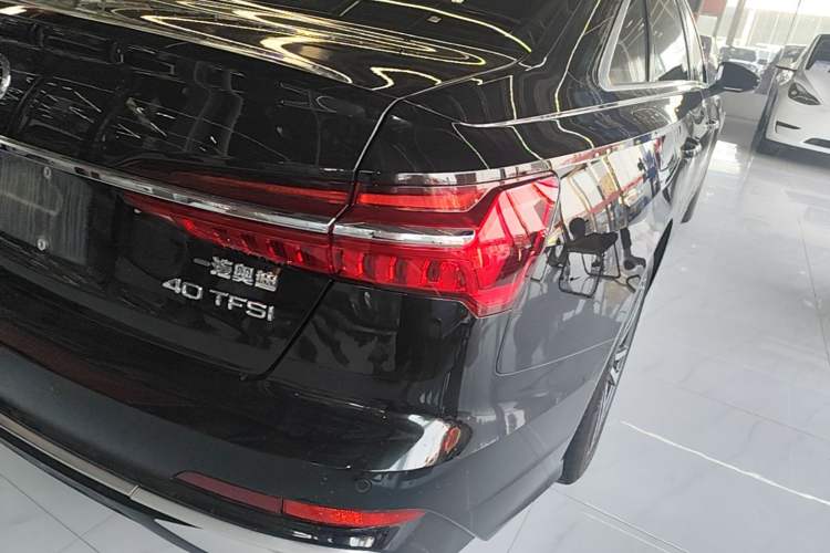Used Audi A6L 2023 Revised 40 TFSI Luxury Dynamic Edition Right Rear Taillight