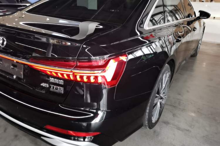 Used Audi A6L 2023 45 TFSI quattro Prestige Dynamic Edition Right Rear Taillight
