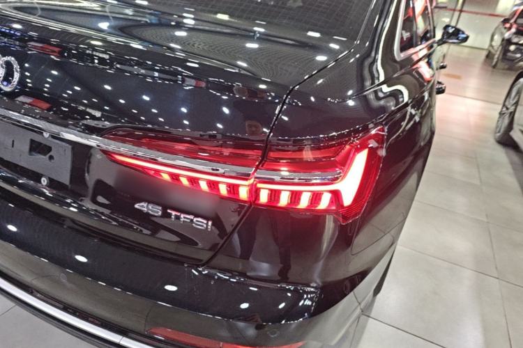 Used Audi A6L 2023 45 TFSI Prestige Dynamic Edition Right Rear Taillight