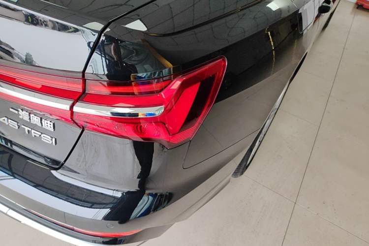 Used Audi A6L 2023 Revised 45 TFSI Prestige Dynamic Edition Right Rear Taillight