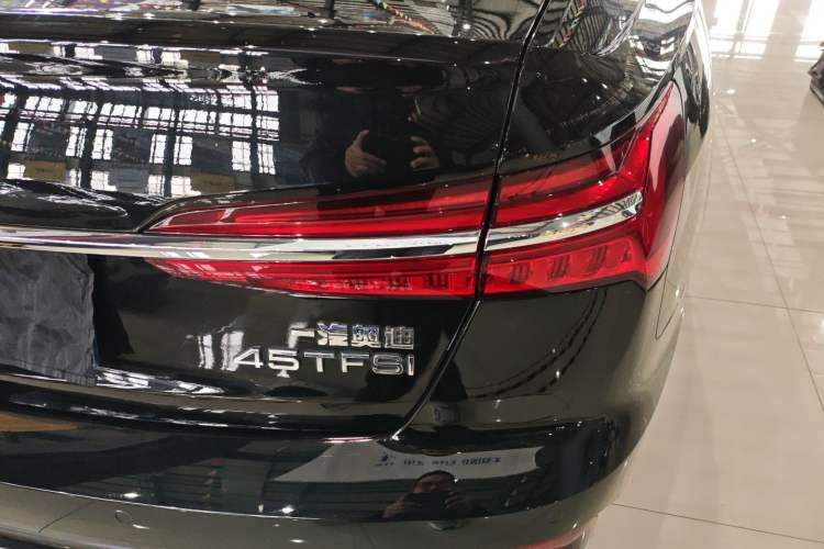 Used Audi A6L 2023 45 TFSI Prestige Dynamic Edition Right Rear Taillight