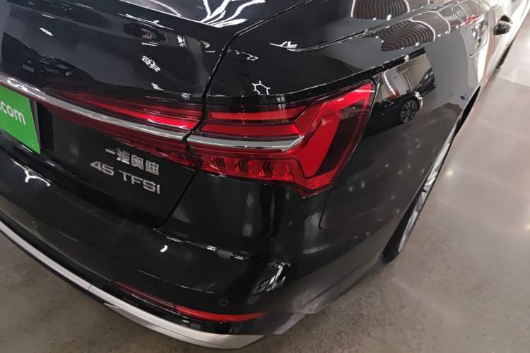 Used Audi A6L 2023 45 TFSI Prestige Dynamic Edition Right Rear Taillight