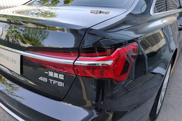 Used Audi A6L 2023 45 TFSI Prestige Dynamic Edition Right Rear Taillight