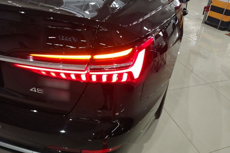 Used Audi A6L 2023 45 TFSI quattro Prestige Dynamic Edition Right Rear Taillight