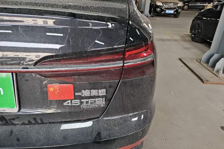 Used Audi A6L 2023 45 TFSI Prestige Dynamic Edition Right Rear Taillight