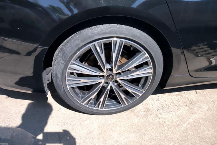 Used Audi A6L 2023 45 TFSI Prestige Dynamic Edition Right Rear Wheel Hub