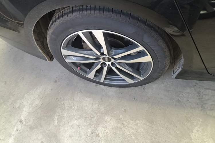 Used Audi A6L 2023 40 TFSI Luxury Dynamic Model Right Rear Wheel Hub