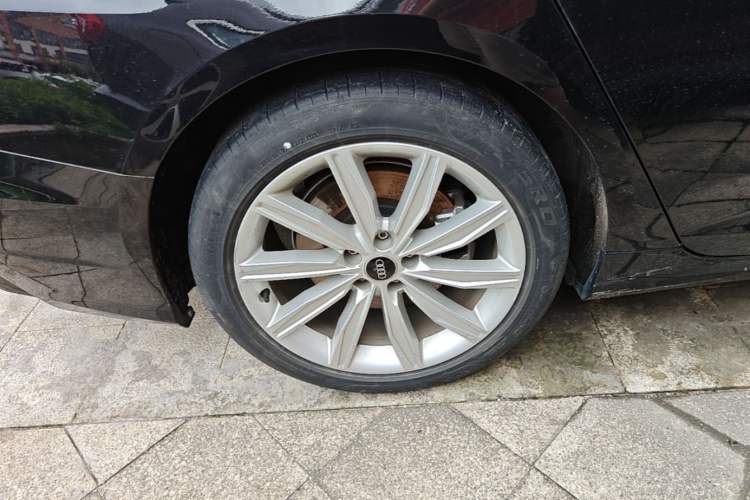 Used Audi A6L 2023 45 TFSI Prestige Dynamic Edition Right Rear Wheel Hub