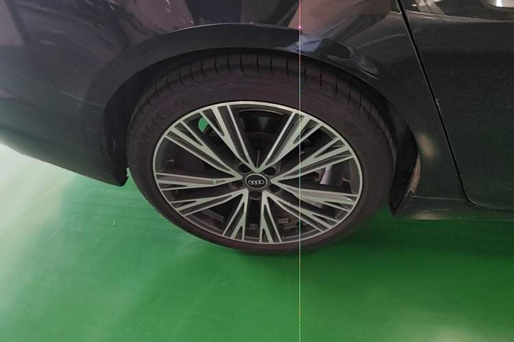 Used Audi A6L 2023 45 TFSI quattro Prestige Elegant Edition Right Rear Wheel Hub